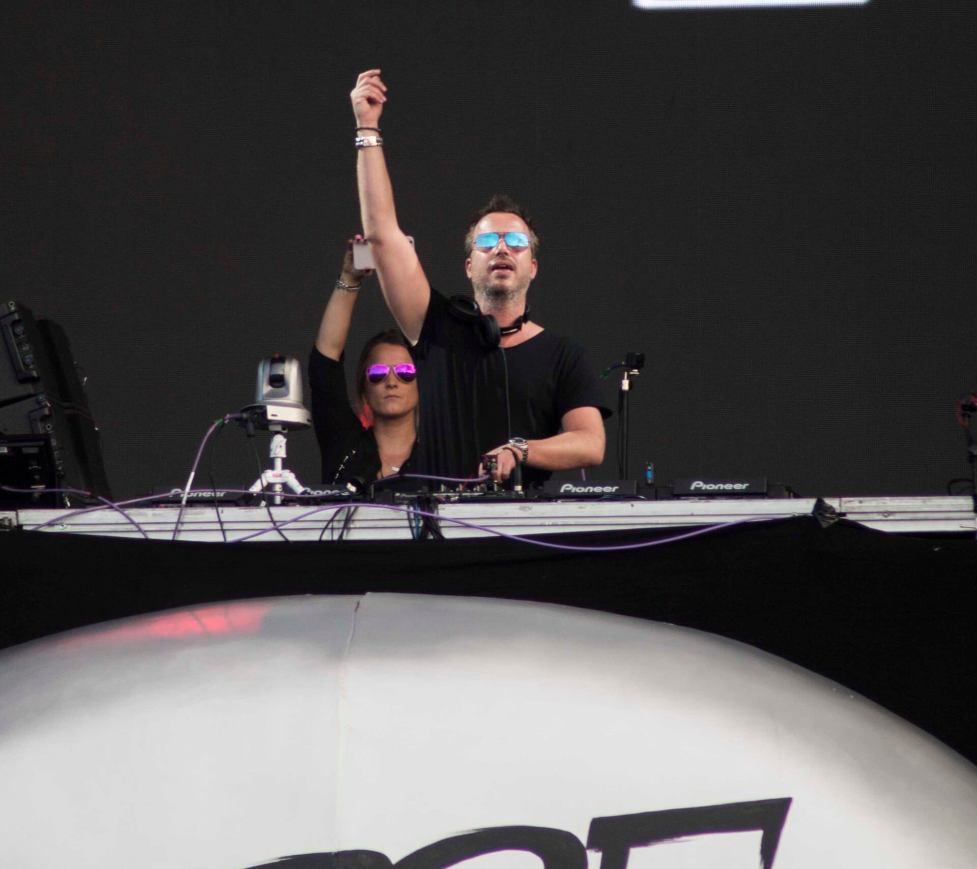 Сандер ван Дорн за пультом на Barcelona Beach Festival