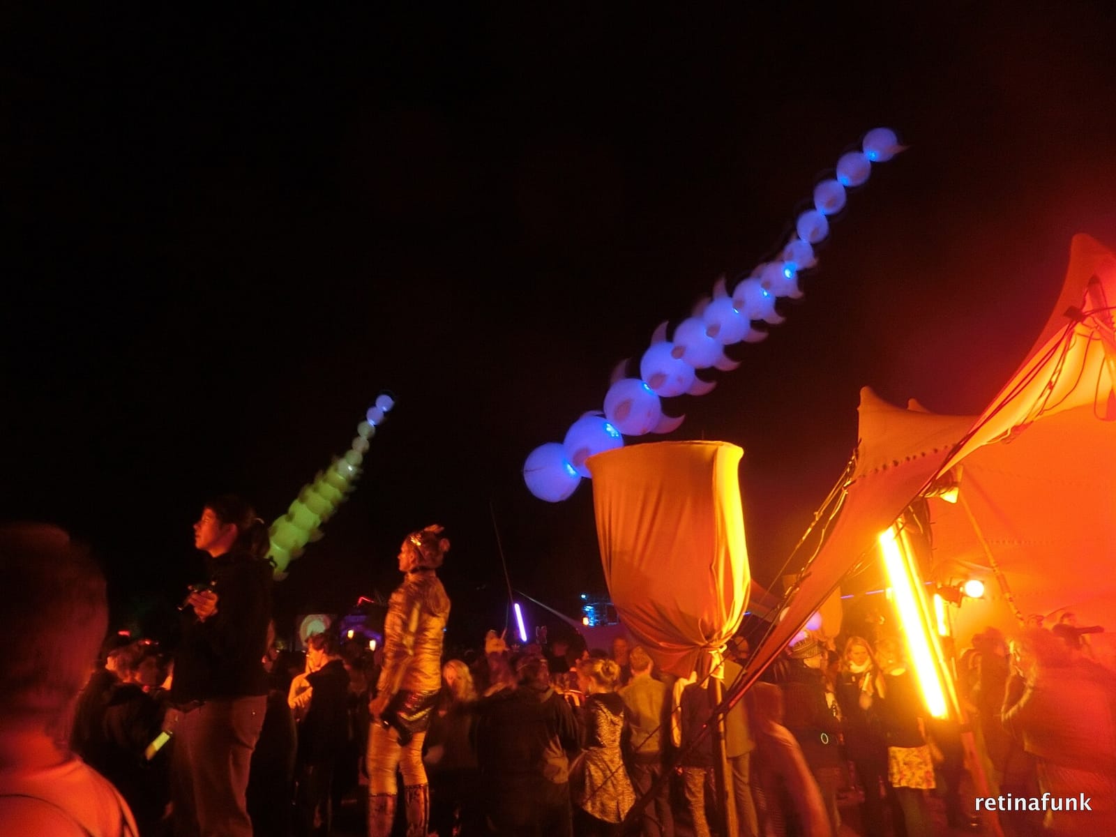 Ночь на Fusion Festival 2013: светящиеся инсталляции, шатры и люди в костюмах