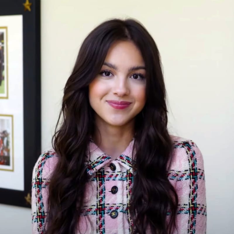 Olivia Rodrigo вышла на сцену Lollapalooza вместе со Smashing Pumpkins