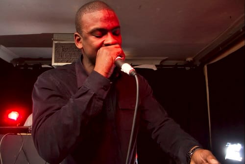 Skepta ответил на старое фото с флагом Израиля: «Я был молод и наивен»