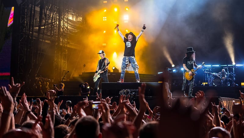 Slash: Guns N' Roses работают над новым альбомом и надеются скоро войти в студию
