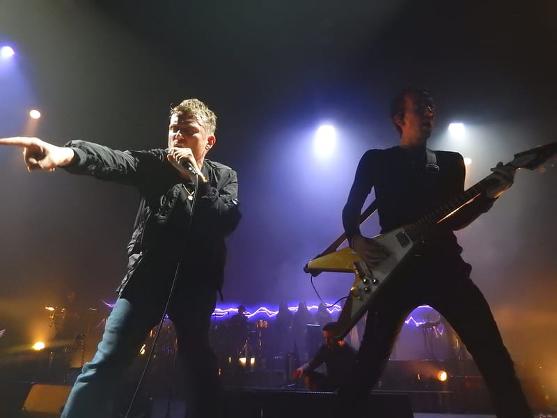 Дэймон Албарн поднял палестинский флаг на первом концерте тура Gorillaz в США