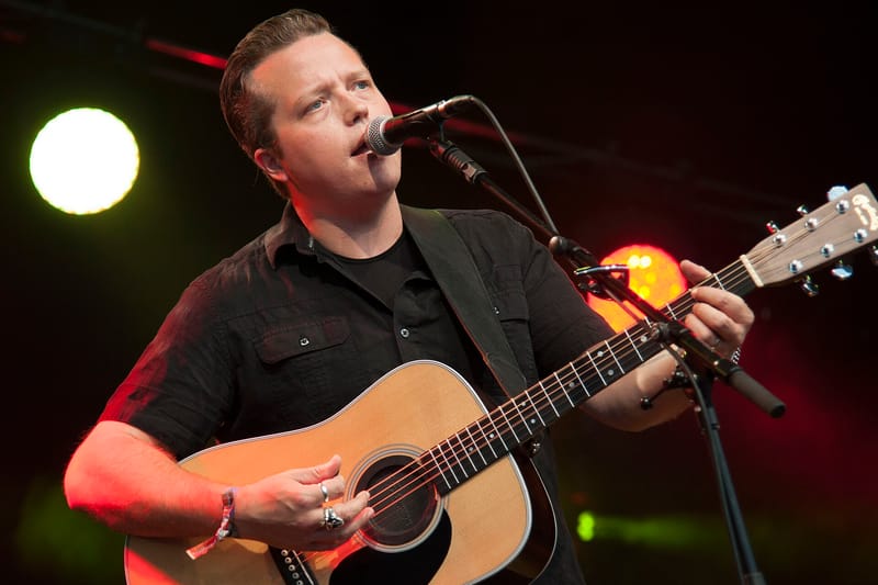 Jason Isbell и другие музыканты подали в суд на AI-сервис Suno